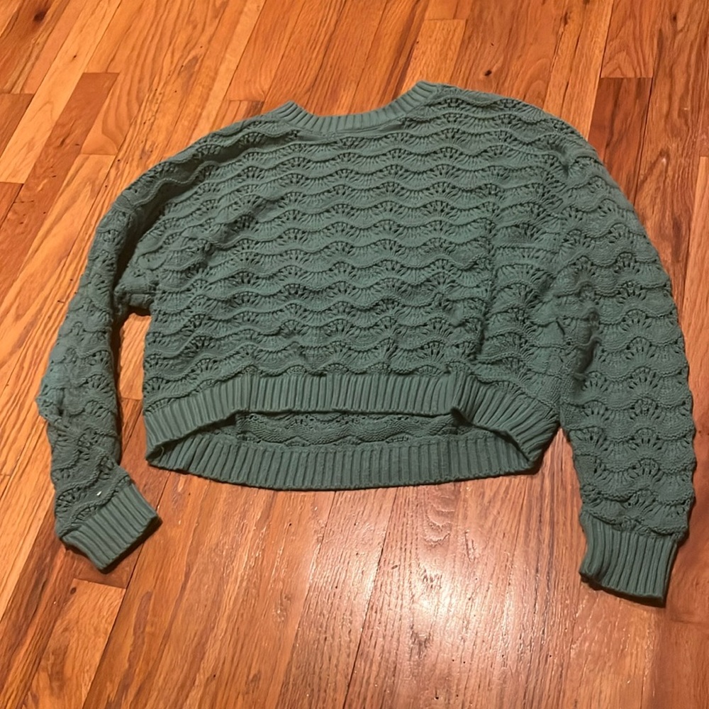 Hollister sweater